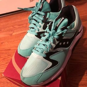 Saucony Grid 9000 US men’s size 10